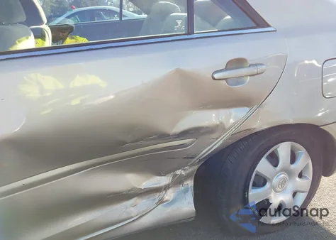 2004 Toyota Camry Le from USA, damaged, VIN 4T1BE32K94U798017